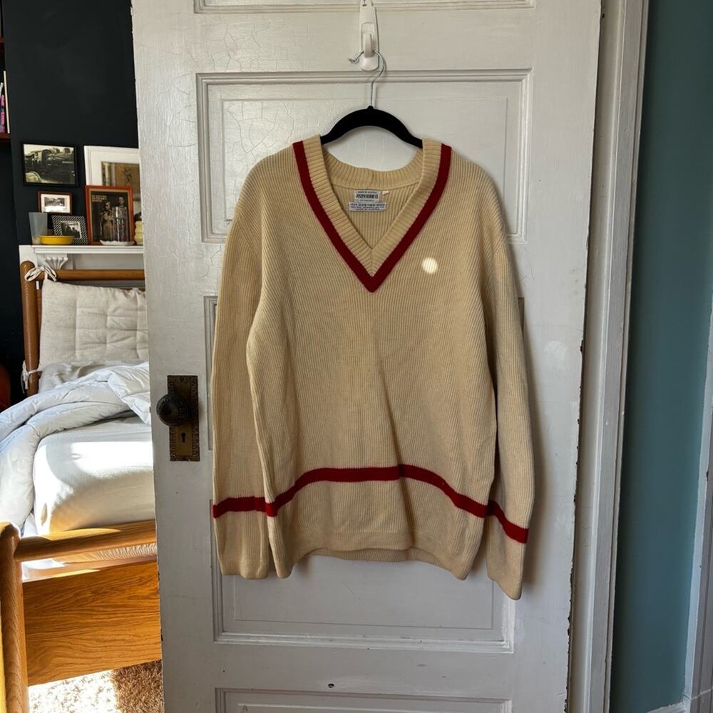 Vintage 70s 100% wool V neck HORNES